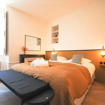 Maison Paul & Romy- L'horloge Annecy