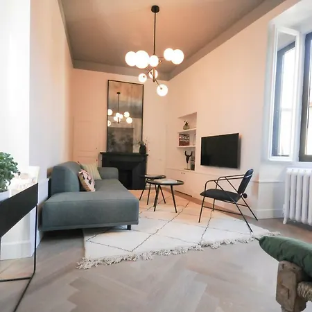 Apartment Maison Paul & Romy- L'horloge
